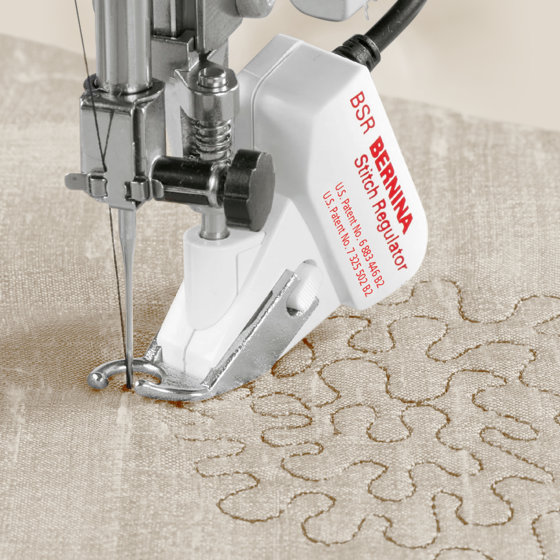 BERNINA 880 Plus Crystal Edition
